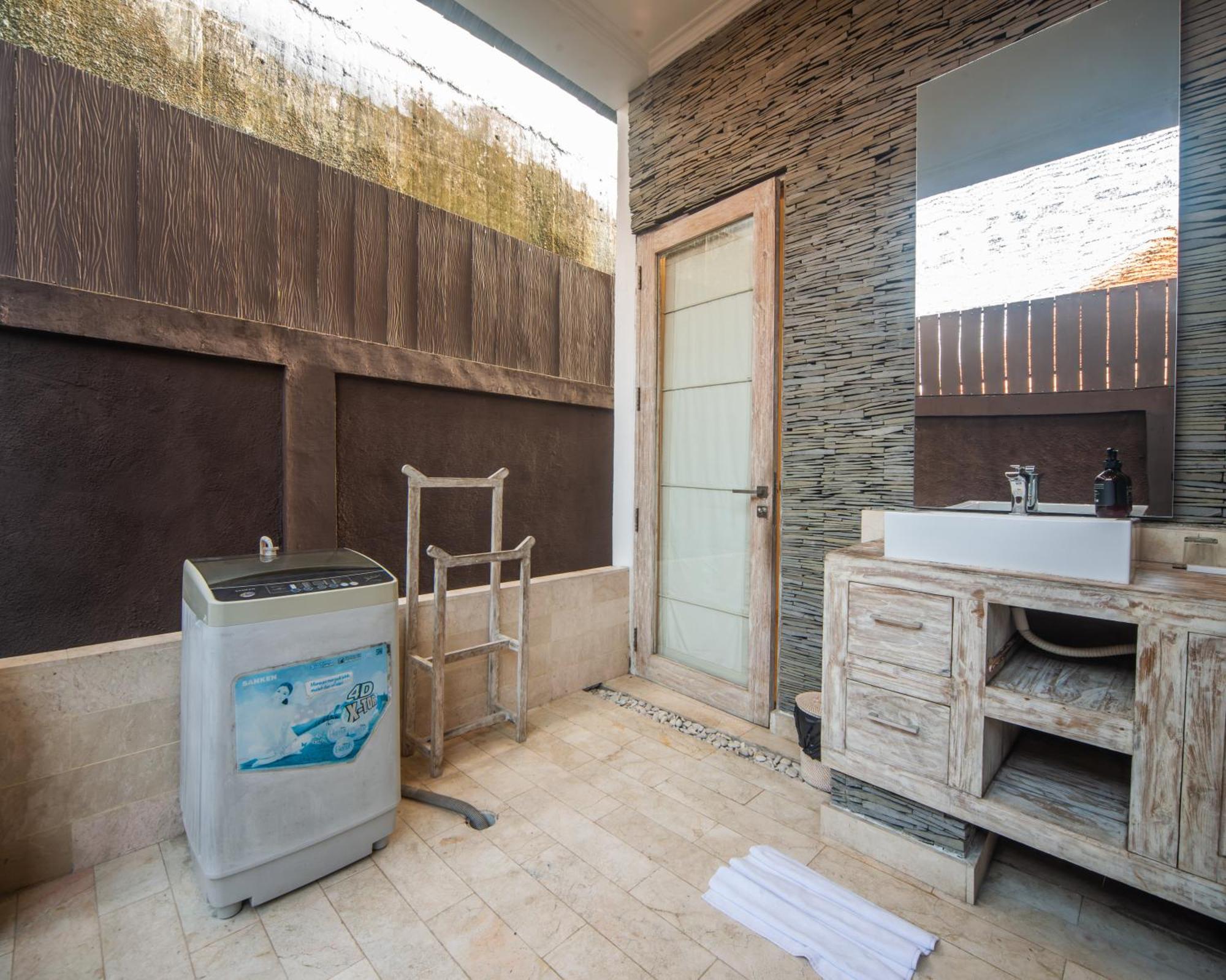 Shakti Villa Canggu ภายนอก รูปภาพ